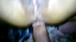 Бяцхан хүү нь сайн илжиг хөхөж тахиа, авдаг хатуу секс